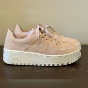 Nike Air Force 1 Sage Low Barely Rose